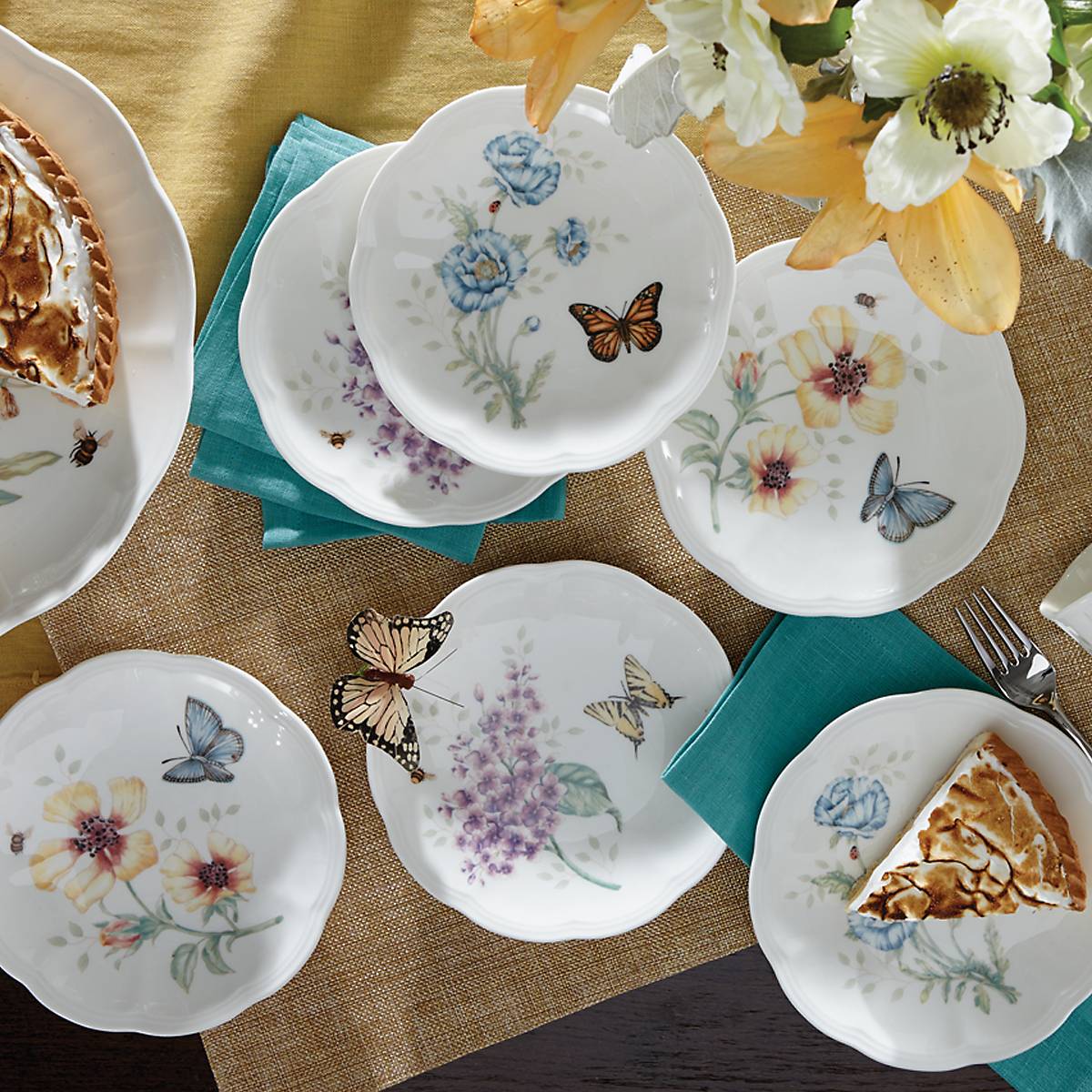Green Floral Accent Plates, Set of 4 - Image 3