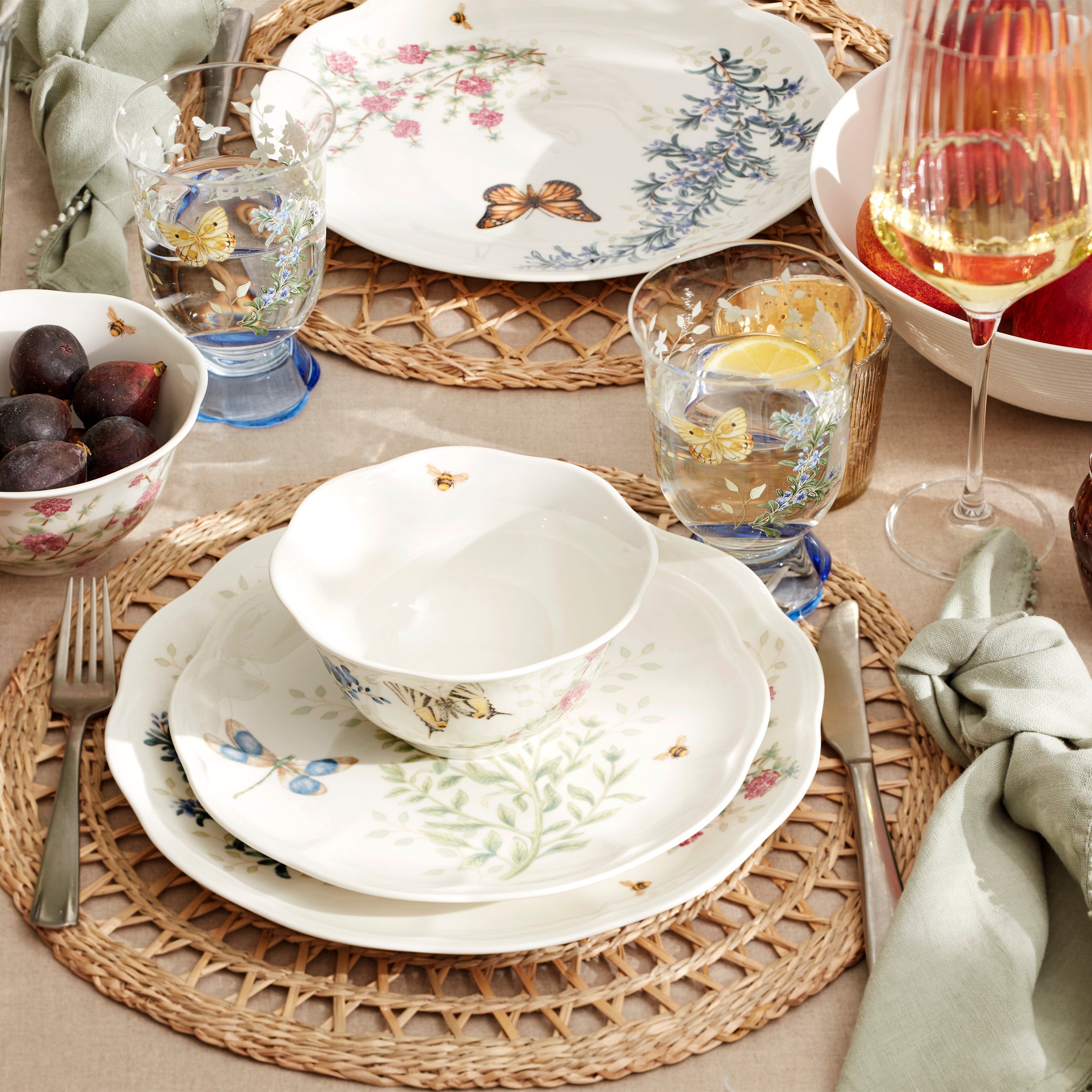 Pink Floral Accent Plates, Set of 4 - Image 3